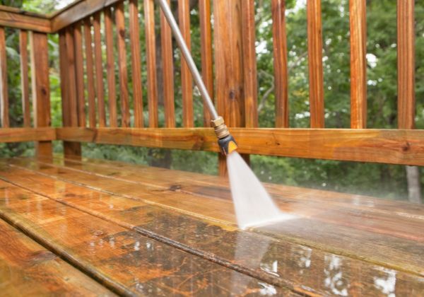 Deck Cleaning Services